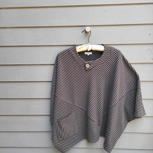 Habitat Black Gray Knit Poncho Sweater size Large - Picture 12 of 12